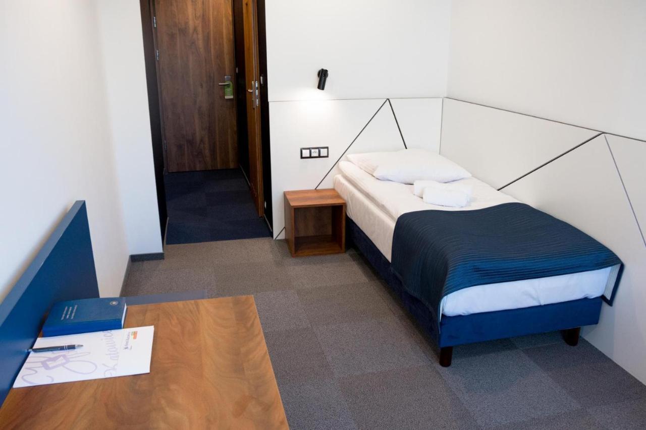 Hotel Katowice Premium Bagian luar foto