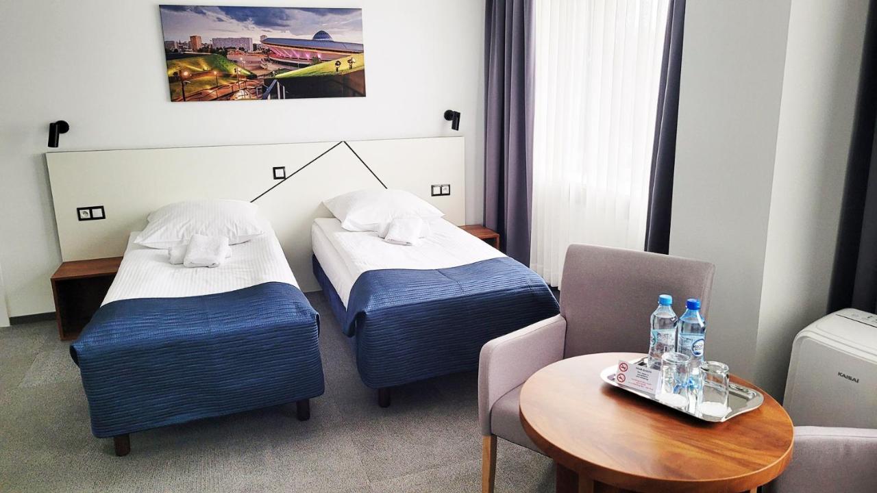 Hotel Katowice Premium Bagian luar foto