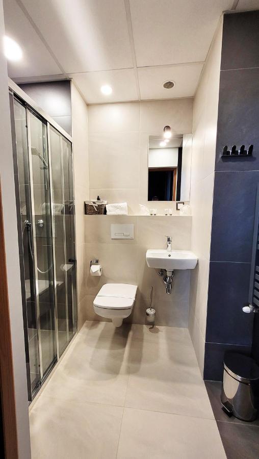 Hotel Katowice Premium Bagian luar foto