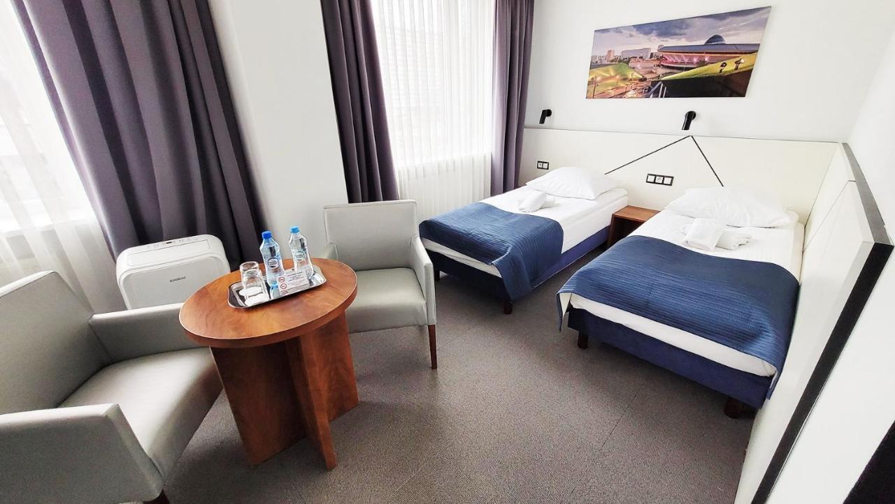 Hotel Katowice Premium Bagian luar foto