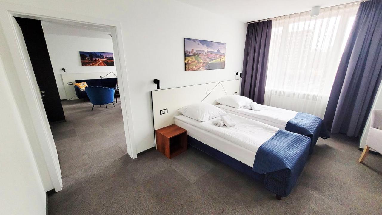 Hotel Katowice Premium Bagian luar foto